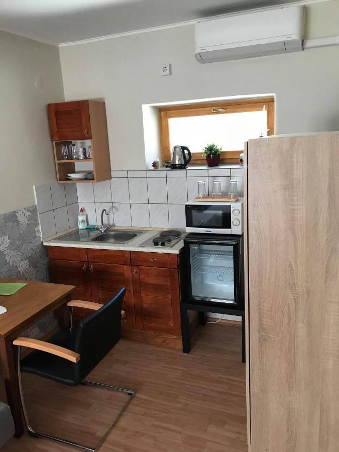 Hunyadi Panzio-Apartman Мако Экстерьер фото