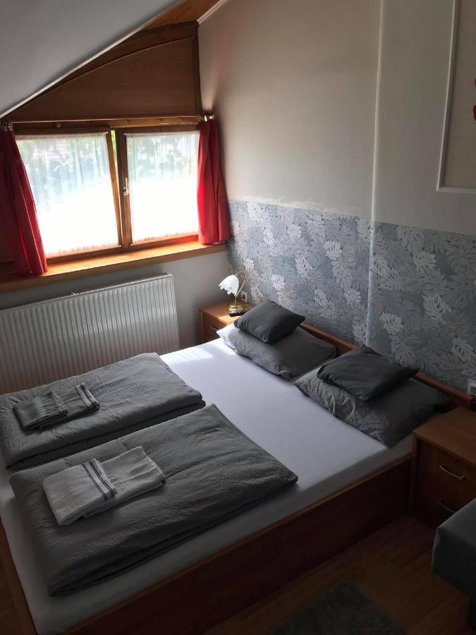 Hunyadi Panzio-Apartman Мако Экстерьер фото