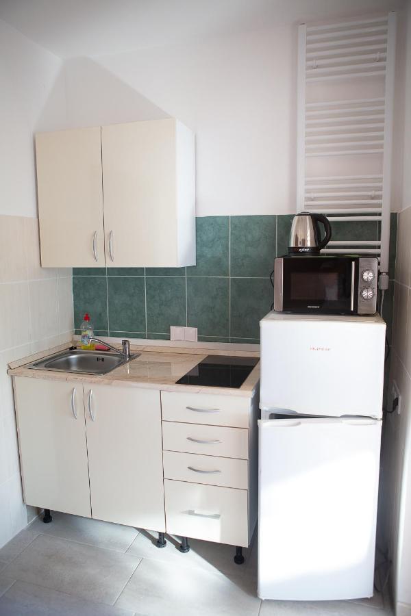 Hunyadi Panzio-Apartman Мако Экстерьер фото