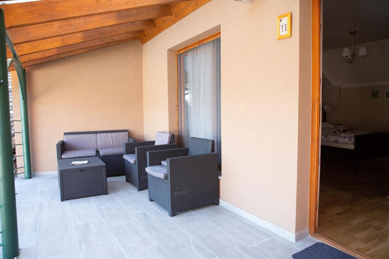 Hunyadi Panzio-Apartman Мако Экстерьер фото